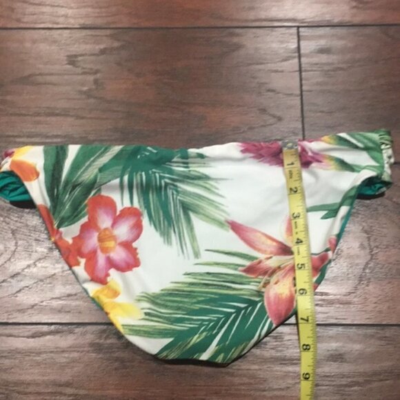 NWT Becca Reversible Shirred Bikini swim - Picture 6 of 7